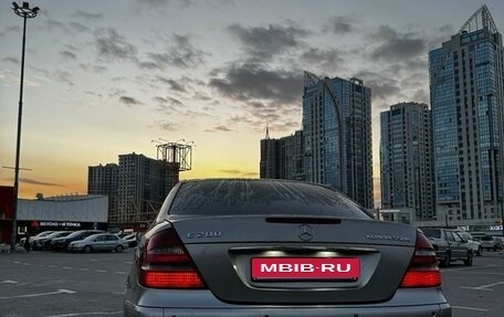 Mercedes-Benz E-Класс, 2006 год, 950 000 рублей, 4 фотография