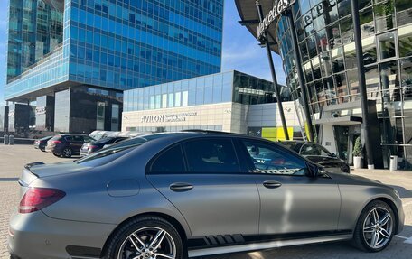 Mercedes-Benz E-Класс, 2019 год, 3 790 000 рублей, 4 фотография