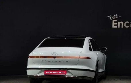 Hyundai Grandeur, 2023 год, 5 200 000 рублей, 4 фотография