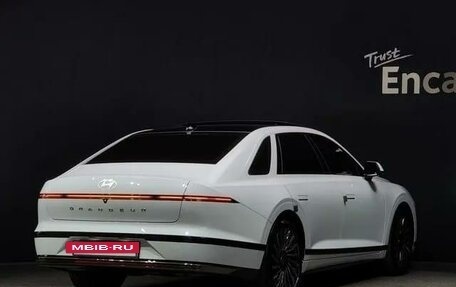 Hyundai Grandeur, 2023 год, 5 200 000 рублей, 3 фотография