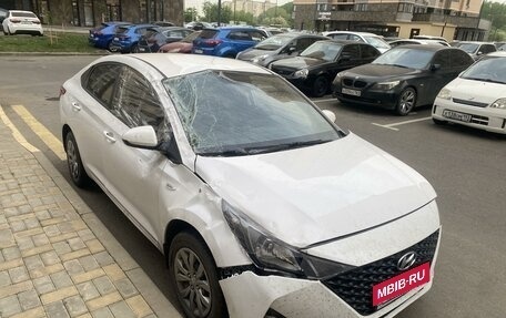 Hyundai Solaris II рестайлинг, 2021 год, 1 100 000 рублей, 3 фотография