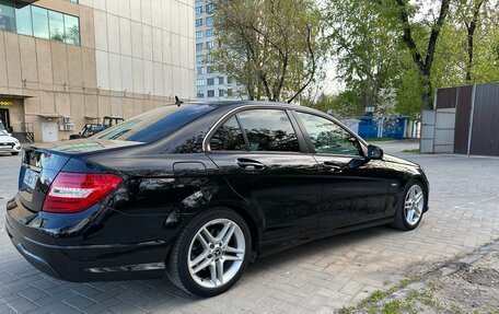 Mercedes-Benz C-Класс, 2011 год, 1 800 000 рублей, 4 фотография