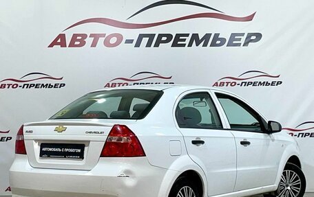Chevrolet Aveo III, 2011 год, 585 000 рублей, 4 фотография