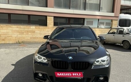 BMW 5 серия, 2014 год, 2 700 000 рублей, 2 фотография