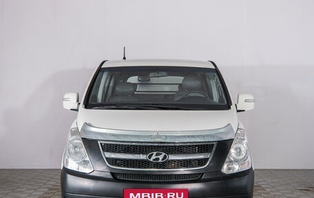 Hyundai Grand Starex Grand Starex I рестайлинг 2, 2011 год, 1 999 000 рублей, 3 фотография
