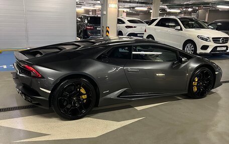 Lamborghini Huracán, 2017 год, 26 100 000 рублей, 4 фотография