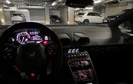 Lamborghini Huracán, 2017 год, 26 100 000 рублей, 7 фотография