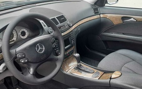Mercedes-Benz E-Класс, 2009 год, 1 280 000 рублей, 18 фотография