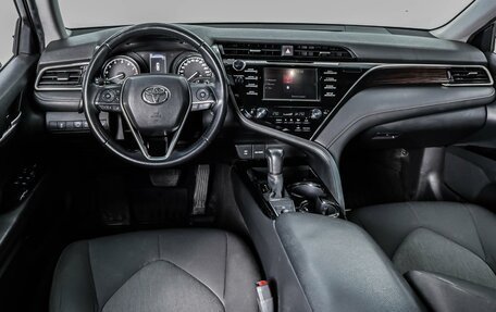 Toyota Camry, 2020 год, 2 889 000 рублей, 6 фотография
