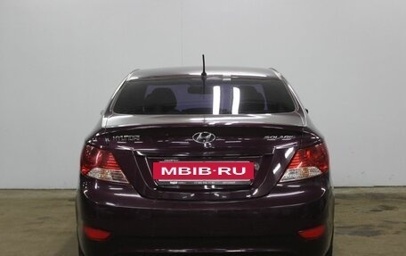 Hyundai Solaris II рестайлинг, 2012 год, 960 000 рублей, 6 фотография