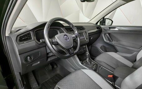 Volkswagen Tiguan II, 2017 год, 1 999 000 рублей, 20 фотография