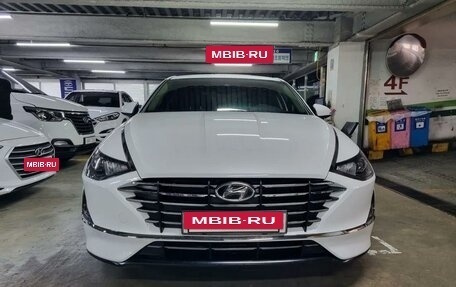 Hyundai Sonata VIII, 2021 год, 2 250 000 рублей, 2 фотография