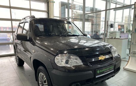 Chevrolet Niva I рестайлинг, 2014 год, 725 000 рублей, 2 фотография