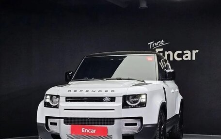 Land Rover Defender II, 2020 год, 5 565 000 рублей, 2 фотография