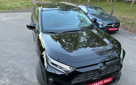 Toyota RAV4, 2021 год, 4 800 000 рублей, 1 фотография