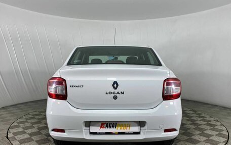 Renault Logan II, 2018 год, 815 000 рублей, 6 фотография