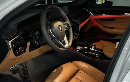BMW 5 серия, 2019 год, 4 450 000 рублей, 5 фотография