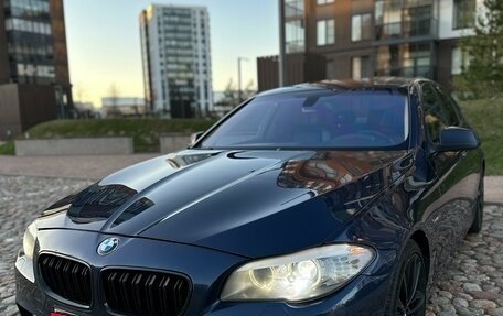 BMW 5 серия, 2011 год, 2 560 000 рублей, 2 фотография
