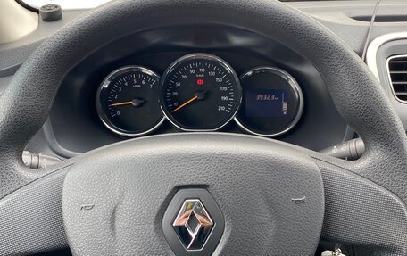 Renault Logan II, 2015 год, 880 000 рублей, 10 фотография