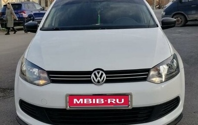 Volkswagen Polo VI (EU Market), 2015 год, 930 000 рублей, 1 фотография