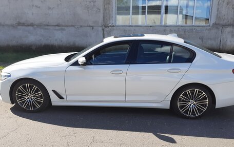 BMW 5 серия, 2019 год, 3 620 000 рублей, 3 фотография