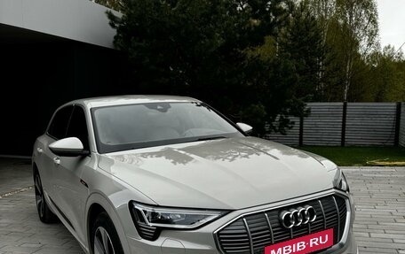 Audi e-tron I, 2021 год, 6 975 000 рублей, 2 фотография