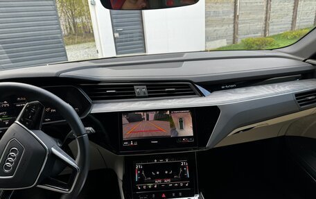 Audi e-tron I, 2021 год, 6 975 000 рублей, 11 фотография