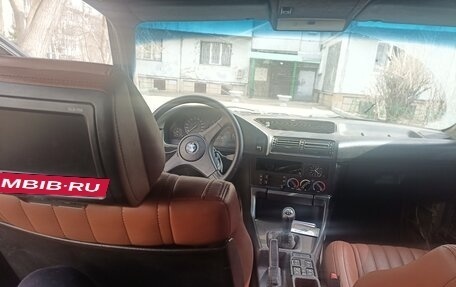 BMW 5 серия, 1988 год, 350 000 рублей, 5 фотография
