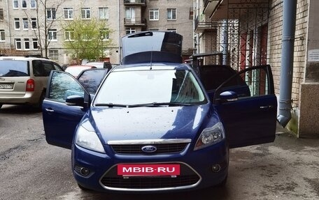 Ford Focus II рестайлинг, 2010 год, 700 000 рублей, 2 фотография