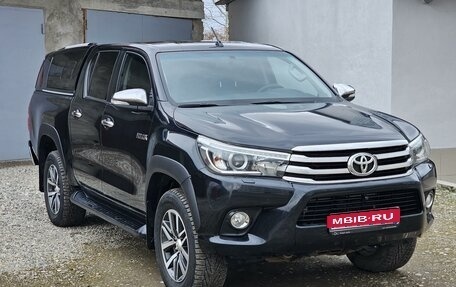 Toyota Hilux VIII, 2015 год, 3 700 000 рублей, 1 фотография