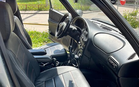 Chevrolet Niva I рестайлинг, 2012 год, 675 000 рублей, 7 фотография
