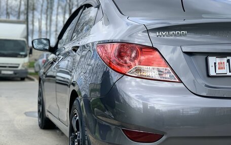 Hyundai Solaris II рестайлинг, 2012 год, 900 000 рублей, 3 фотография