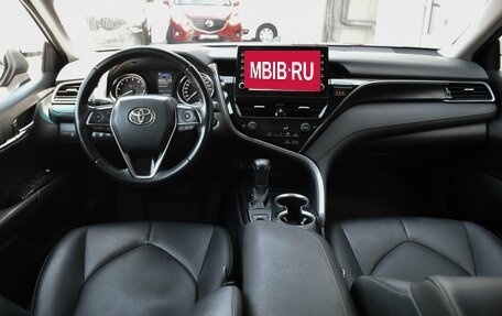 Toyota Camry, 2021 год, 3 045 000 рублей, 6 фотография
