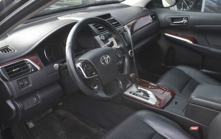 Toyota Camry, 2013 год, 1 725 000 рублей, 10 фотография
