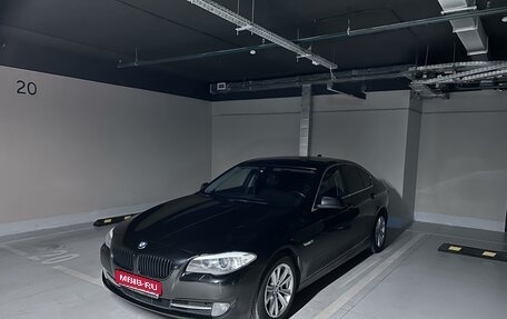 BMW 5 серия, 2012 год, 2 000 000 рублей, 1 фотография