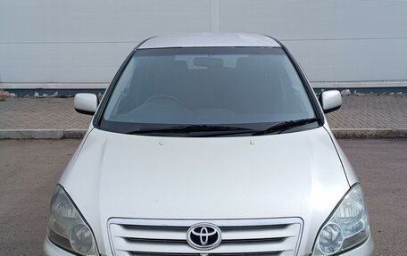 Toyota Ipsum II, 2002 год, 670 000 рублей, 5 фотография