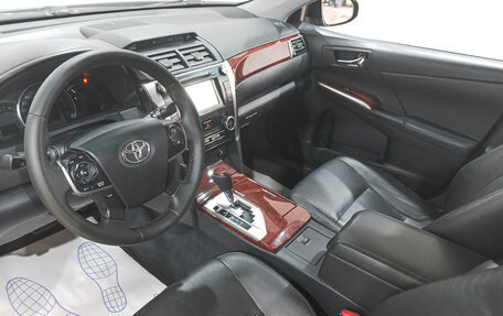 Toyota Camry, 2012 год, 1 999 000 рублей, 6 фотография