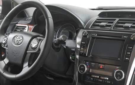 Toyota Camry, 2012 год, 1 999 000 рублей, 12 фотография
