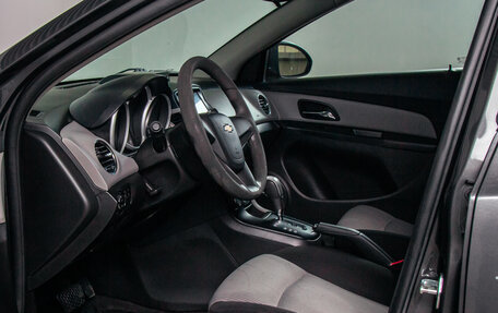 Chevrolet Cruze II, 2011 год, 799 400 рублей, 12 фотография