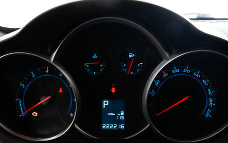 Chevrolet Cruze II, 2011 год, 799 400 рублей, 17 фотография