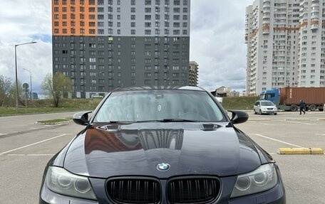 BMW 3 серия, 2010 год, 1 300 000 рублей, 2 фотография