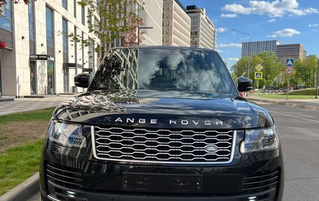 Land Rover Range Rover IV рестайлинг, 2018 год, 7 990 000 рублей, 2 фотография