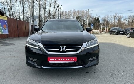 Honda Accord IX рестайлинг, 2013 год, 1 729 000 рублей, 2 фотография