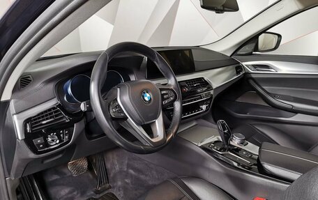 BMW 5 серия, 2018 год, 3 335 000 рублей, 19 фотография