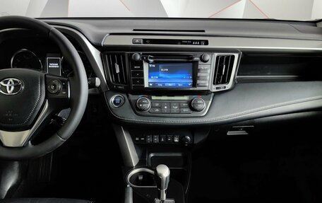 Toyota RAV4, 2016 год, 2 398 000 рублей, 11 фотография