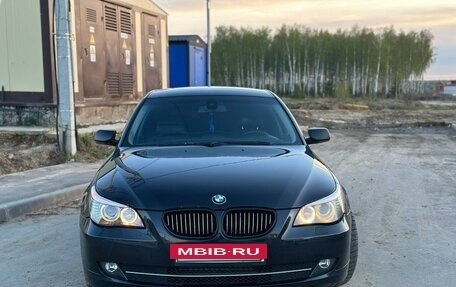 BMW 5 серия, 2007 год, 999 999 рублей, 2 фотография