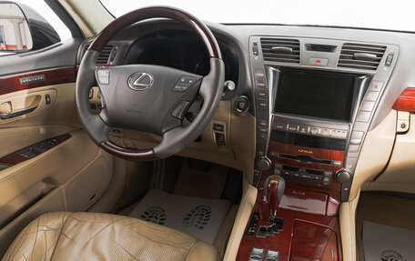 Lexus LS IV, 2008 год, 1 599 000 рублей, 13 фотография
