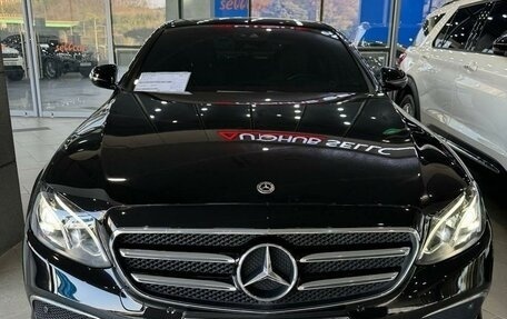 Mercedes-Benz E-Класс, 2019 год, 3 500 000 рублей, 2 фотография