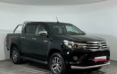 Toyota Hilux VIII, 2017 год, 4 090 000 рублей, 3 фотография