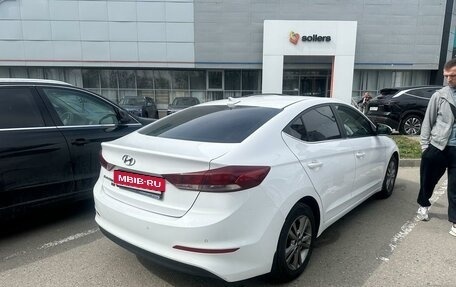 Hyundai Elantra VI рестайлинг, 2018 год, 1 499 999 рублей, 7 фотография
